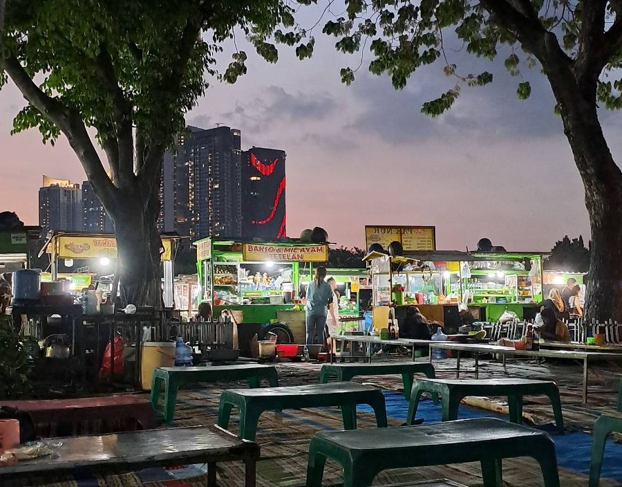 Pasar Malam Kodam Brawijaya
