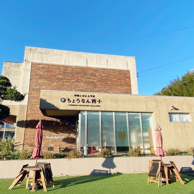学校に泊まれてキャンプが出来るキャンプ場