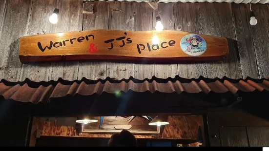 Warren and JJ's Place（恩納村店）