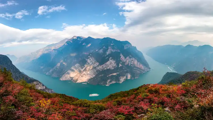 Hotels in Wushan County