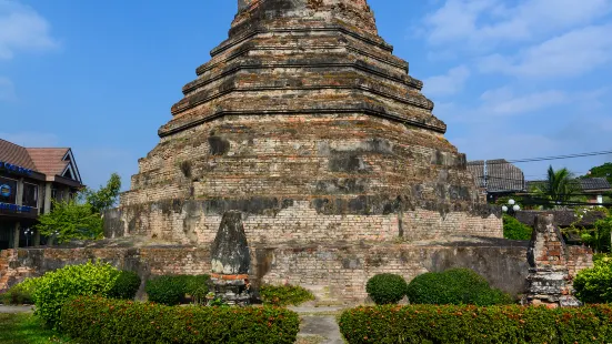 That Dam Stupa