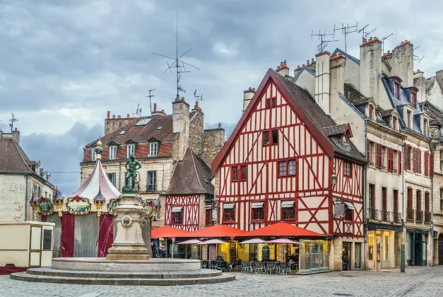 5-Star Hotels in Saint-Jean-de-Trezy