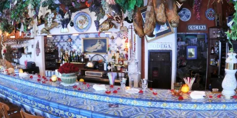 Dali Restaurant & Tapas Bar