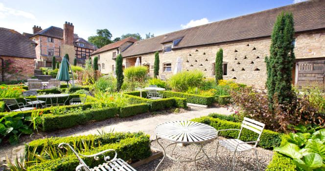 Old Downton Lodge