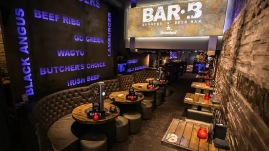 Bar-B Burgers 'N' Beer Bar