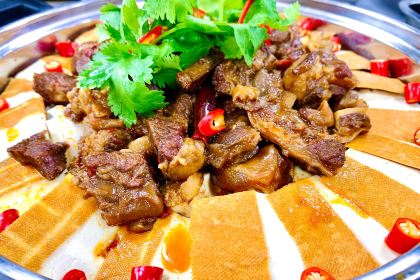 怒江貢山伊拉米拉雲居飯店·清晏餐廳