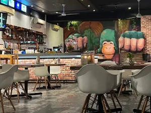 Red Sky Restaurant & Bar
