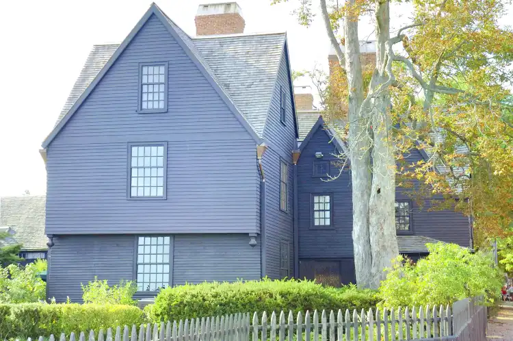 Hotels near The House of the Seven Gables