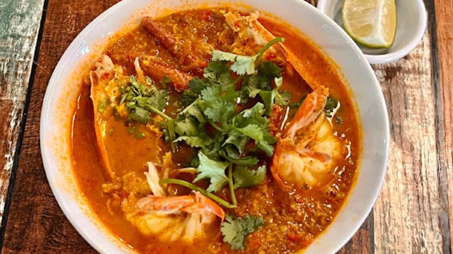 海腳人海鮮館 （敦拉薩國貿分店）