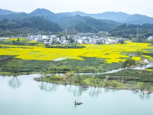 Moon Bay (Yueliang Bay, Wuyuan)