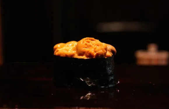 鮨 三心