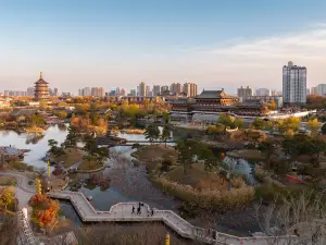 Jiuzhou Pond