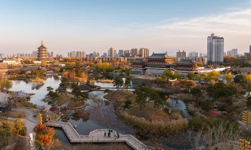 Jiuzhou Pond