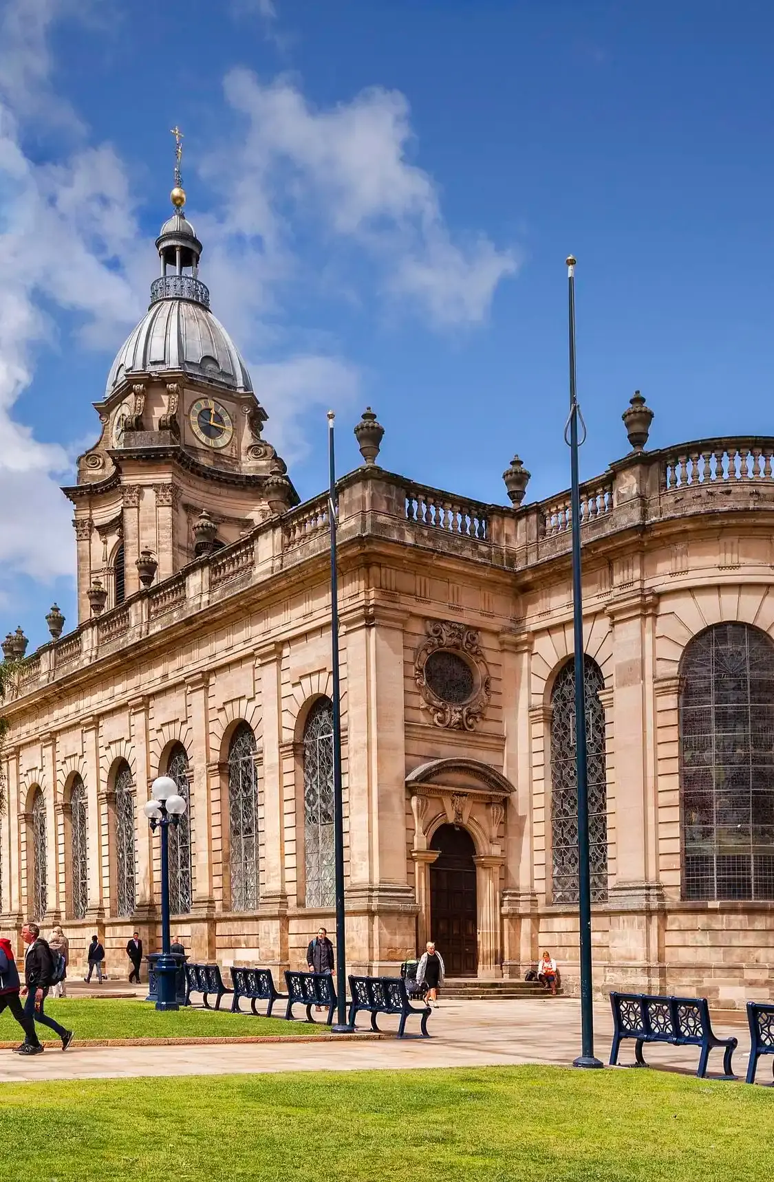 鄰近伯明翰座堂的酒店