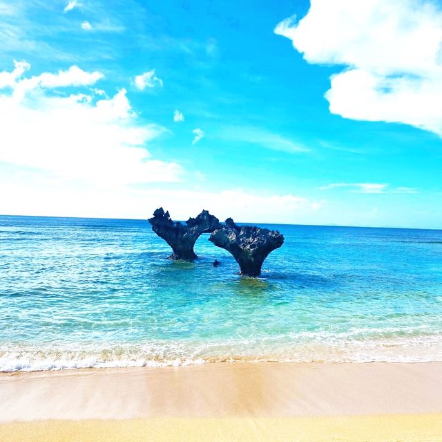 ハートロック　ティーヌ浜ビーチ