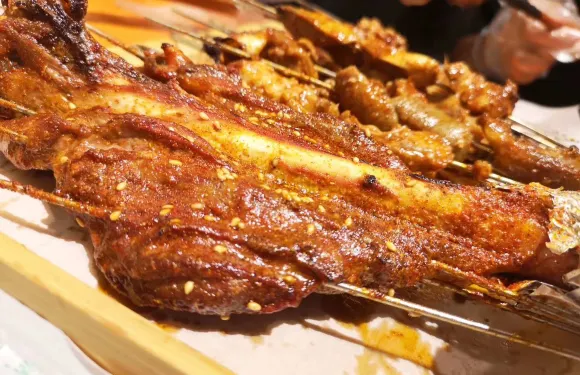 城邊邊燒烤（敦煌總店）
