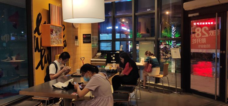 麦当劳(金银潭店)