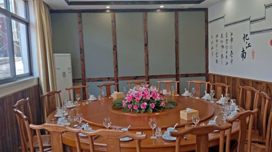 河塘月色生态餐厅(青龙乡川藏线店)