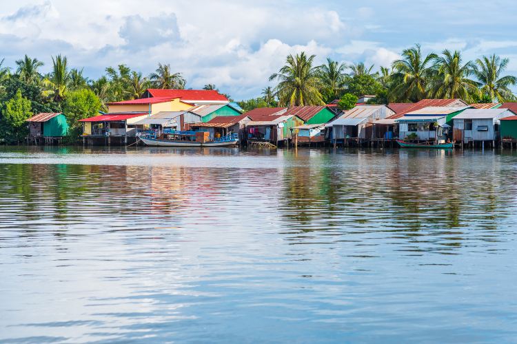 Compare 5 airports near Kampot