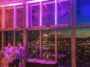 Top 20 Night Attractions in Queensland