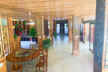 静水闲居农家菜馆(2号店)