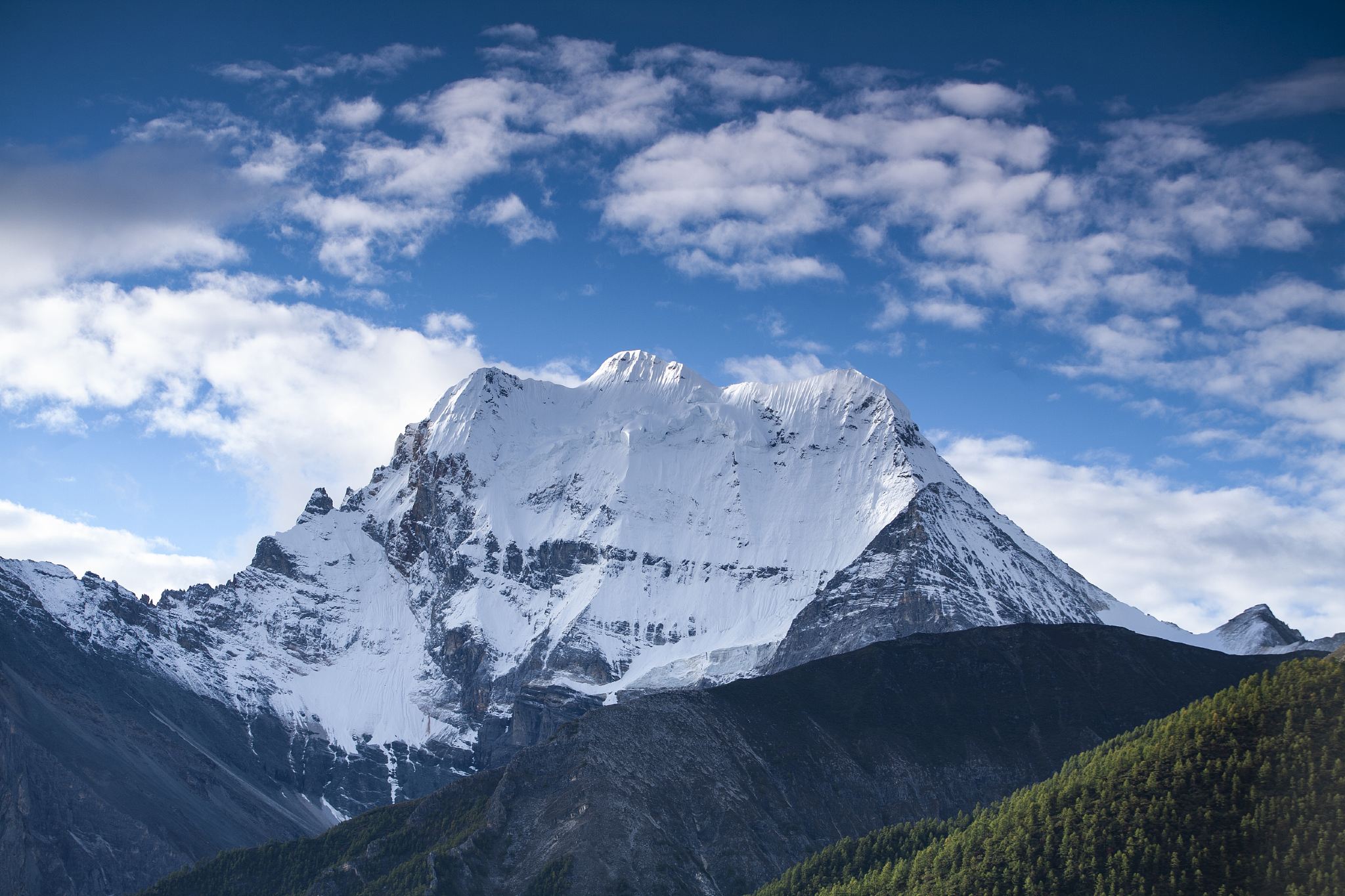 稻城機場接機+邦普寺+海子山+興伊錯一日遊 稻城周邊多景點可選