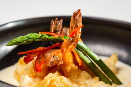 MESS gallery restaurant&bar