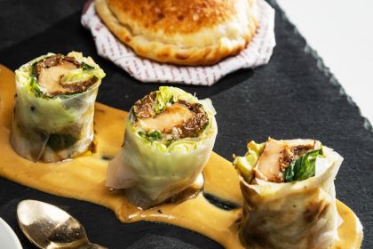 MESS gallery restaurant&bar