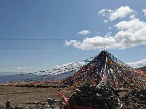 Jiaruola Pass