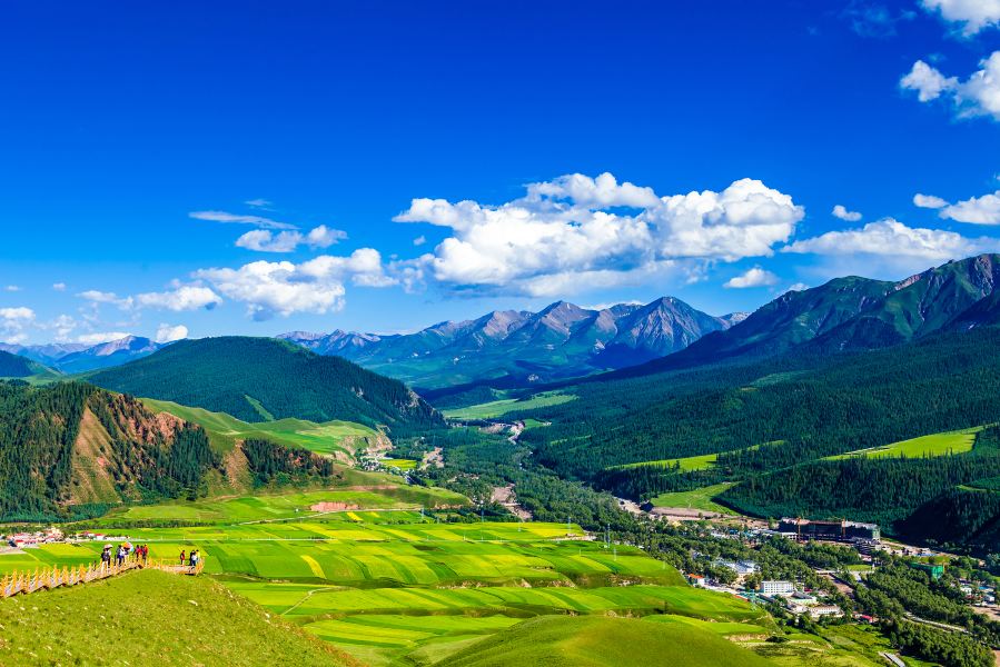 Flüge Huatugou Qilian