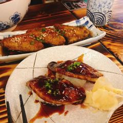 MOON Sushi & Fusion Food User Photo