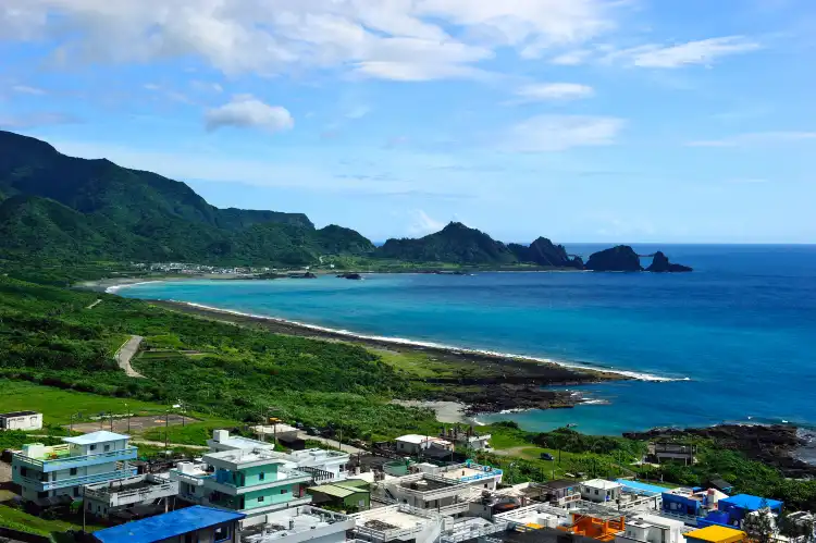 Hotels near Orchid Island