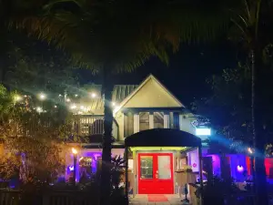 Djon's Steak And Lobster House