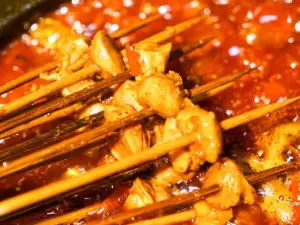 钢管厂五区小郡肝串串香(芳草地店)
