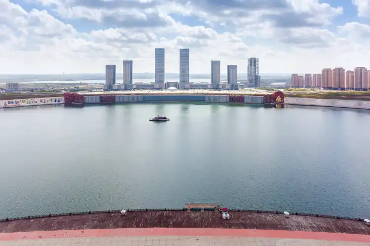 Hotels near Ulan Mulun Lake