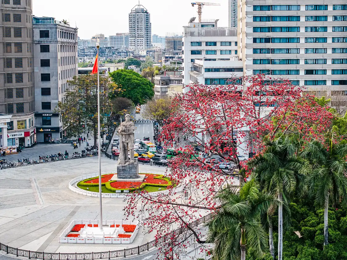 Hotels near Haizhu Square