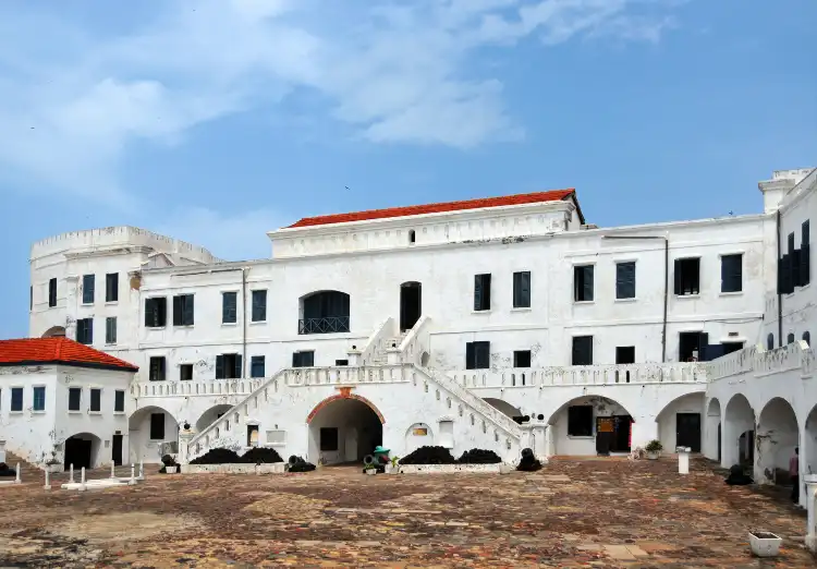 Các khách sạn gần University of Cape Coast (UCC), old Administration