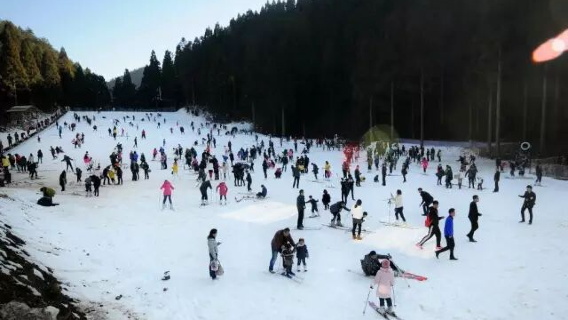 Yuelaoshan Ski Resort
