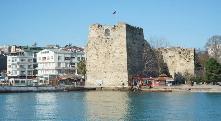 Hotels near Yıldırım Cami