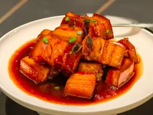 TONG QING LOU