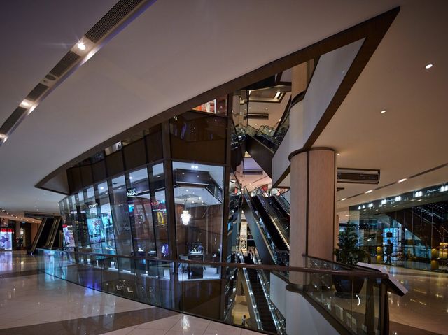 Shangri-La Plaza