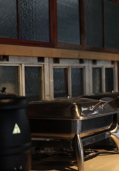 水岸边私房菜馆