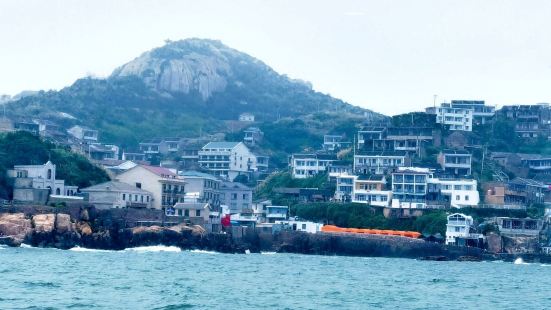 海水特别清澈 晚上也透着翡翠般的色彩【景色】【趣味】建议徒步