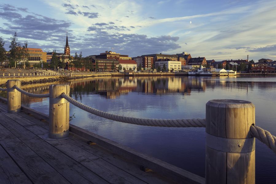 Flyg till Luleå från Lahore