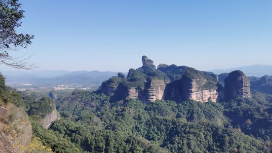 丹霞山里著名的景区，同阳元石景区，阴元石景区等齐名，到了丹霞