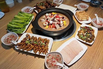 藕然间(西街店)