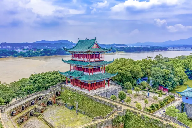 Отели с услугой фитнес-залом в г. Ганьчжоу