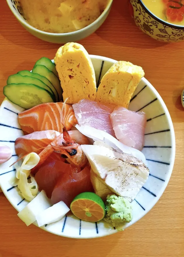 肆不惑 寿司・丼 菜品