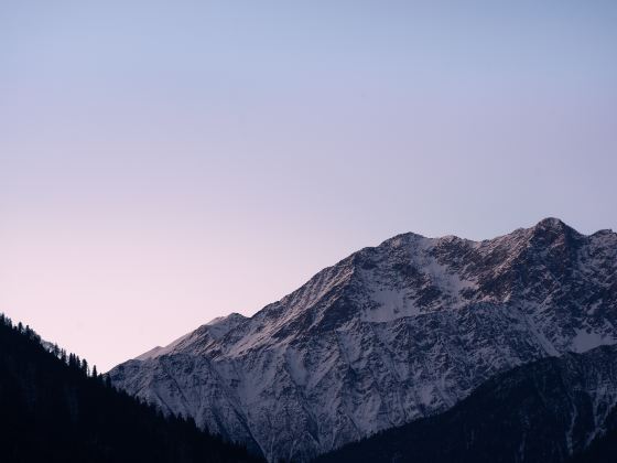 三奧雪山