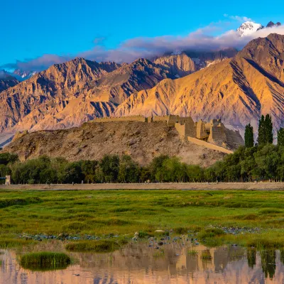 Romantic Hotels in Tashkurgan